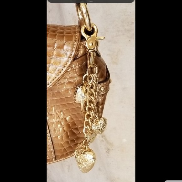 Kathy Van Zeeland Gold Shoulder Bag with KVZ Keychain Charm Heart Key Ring - Picture 9 of 16